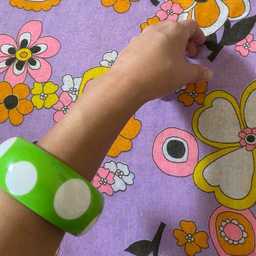 Vintage 1980s 1960s Italian Green white polkadot bangle bracelet OSFA from Rome